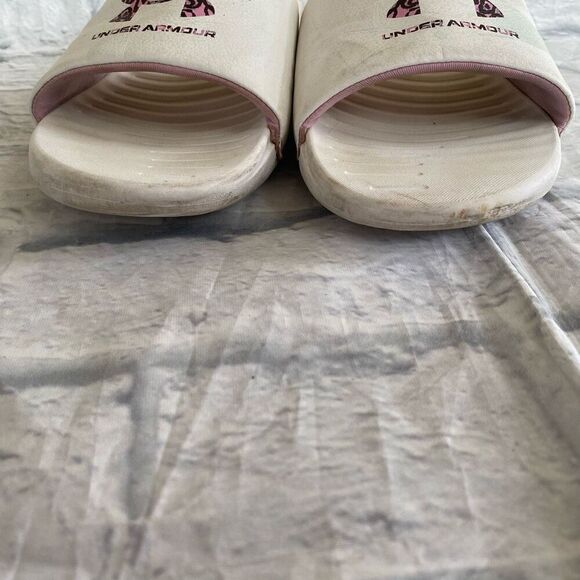 Under Armour women 8 slides w/comfort sole white - Picture 4 of 9